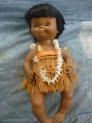 Rare Vintage Hawaiian Hawaii Baby Doll with grass hula skirt lei eyes open close 2