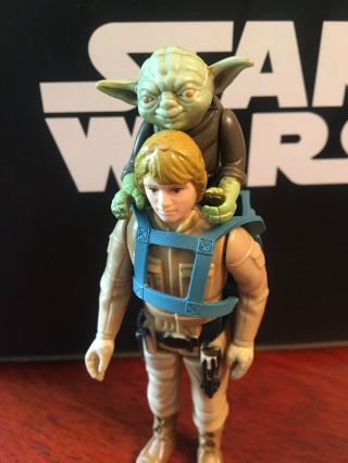 Vintage Star Wars Bespin Luke Skywalker with Jedi Master Yoda in Backpack 5