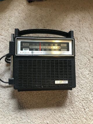 Vintage General Electric 7 - 2818f Two Way Transistor Portable Radio