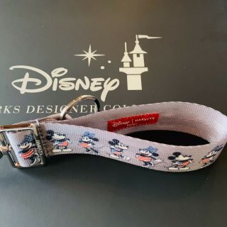 Disney Parks Harveys Americana Mickey & Minnie Click N Go Keychain