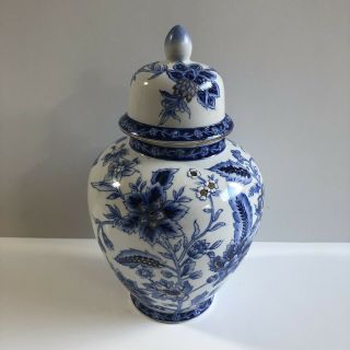 Ginger Jar Blue And White Floral With Gold Detailing 9” Tall Euc