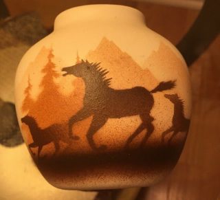 Cedar Mesa Native American Handmade and Painted Pottery Wild Horses Bud Vase 3