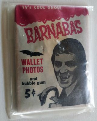 1968 Dark Shadows " Barnabas Wallet Photos And Bubble Gum " Pack
