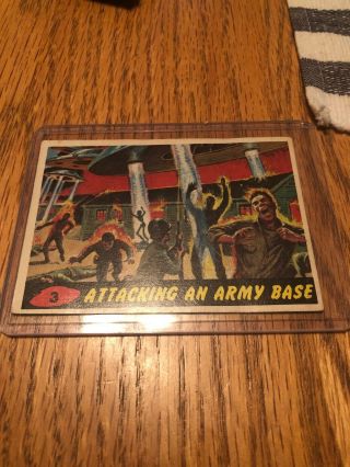1962 Topps Bubbles Mars Attacks Card 3 Attacking An Army Base