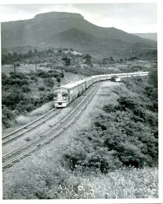 Orig 8x10 B/w Photo: Atsf Santa Fe Warbonnet F7a 45,  3 W/passenger Train