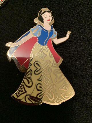 Disney Snow White Golden Brocade Princess Le 125 Pin On Card