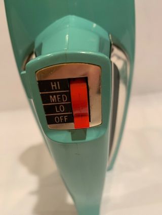 Vintage General Electric GE Turquoise Hand Held Mixer 4