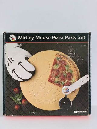 Nib Vitantonio Disney Mickey Mouse Pizza Party Set (stone,  Cutter,  And Mitt)