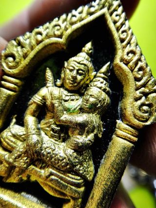 9200 - Thai Soulmate Attract Amulet Khun - Paen Charming Leklai Black Gold Lp Key Ep