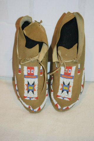 Northern Plains Crow Indian Native American Beaded Moccasins Parfleche Sole 2