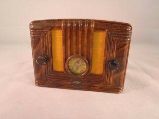 Xonex 1940s Retro Collectable Miniature Am/fm Radio With Batterys
