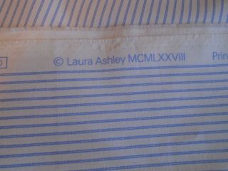 Lovely Vintage 1978 Laura Ashley Blue & White Striped Fabric 6.  4 Metres (21ft)