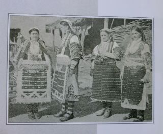 Antique Folk Handwoven Macedonian Woolen Apron from Bitola 8