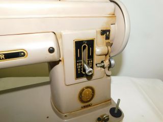 Singer Sewing Machine 301a Beige Body Parts (N35A) 5