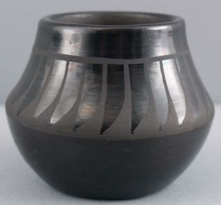 Small Authentic,  Minnie Vigil,  Santa Clara Pueblo Feathers Black Pottery Pot 2