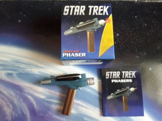 Star Trek: Light - Up Phaser