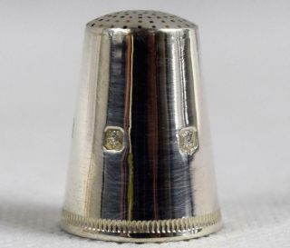 Edinburgh Ltd Edit Silver Sewing Thimble Hand Worked By Philip Campbell C1990