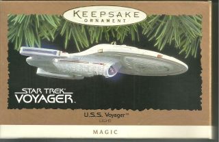 1996 Star Trek Voyager Hallmark Xmas Tree Ornament - Lights Up