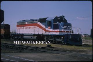 Kodachrome Slide Milwaukee Road Milw Sd40 - 2 156 Bicentennial Roster