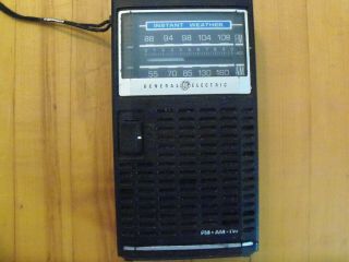 Vintage Ge General Electric No.  7 - 2840b Am/fm/ Instant Weather Transistor Radio