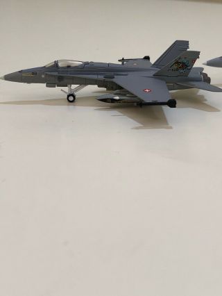 Herpa Wings 1:200 F - 18 Hornet Swiss Air Force X2 Unboxed 2