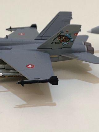 Herpa Wings 1:200 F - 18 Hornet Swiss Air Force X2 Unboxed 3