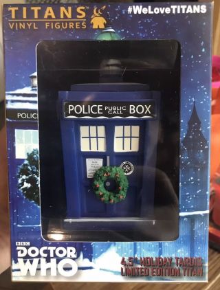 Titans Doctor Who Partners In Time Holiday Tardis 4.  5” Hot Topic Limited Ed