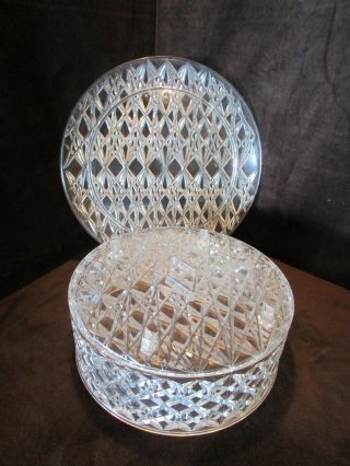 Mid - century Hard plastic acrylic Cake Carrier domed w/ box Trelawney 2