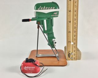 Miniature Outboard Motor,  Green 1955 Johnson 10 Hp Sea Horse With Gas Tank