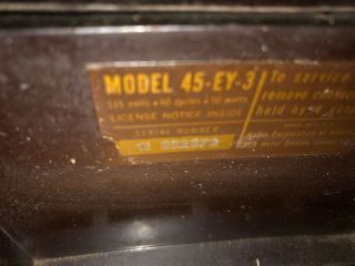 Vintage RCA Victor Bakelite Phonograph Record Player Model 45 - EY - 3 4