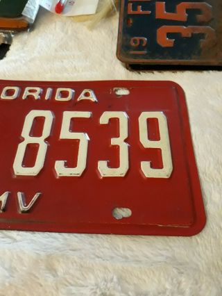 BRIGHT RED Florida HORSELESS CARRIAGE License Plate Tag 2