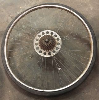 Vintage Antique Metal 26” Diameter 5 Speed Bicycle Front Tire / Wheel 1