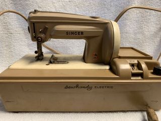 Vintage Toy Child’s Singer Sewing Machine Sewhandy Electric in Case 50 D 3