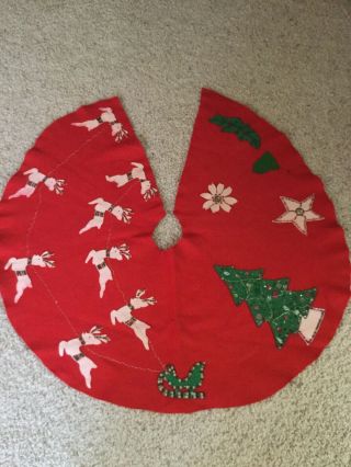 Vintage Handmade Red Felt And Applique With Sequins Christmas Tree Skirt