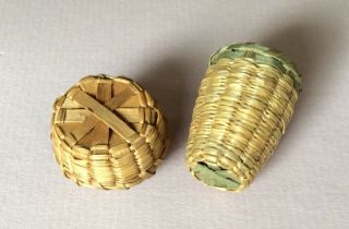 Miniature Woven Sweetgrass & Ash Pin Cushion and Thimble Holder 4