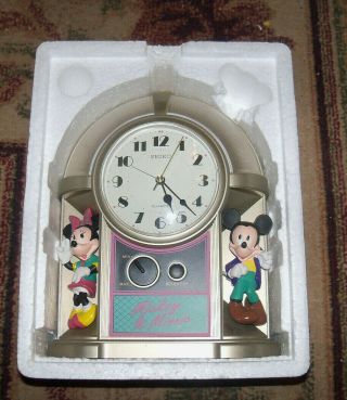 Mickey Minnie Mouse Disney Seiko Musical Jukebox Alarm Clock Qxz504al