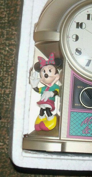 MICKEY MINNIE MOUSE Disney Seiko Musical JukeBox Alarm Clock QXZ504AL 5