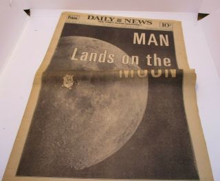 Man Lands On The Moon July 21st 1969 Daily News