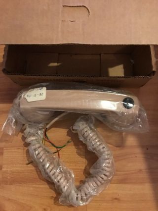 Vintage Gte Telephone Volume Control Handset Hearing Impaired Phone Beige B63