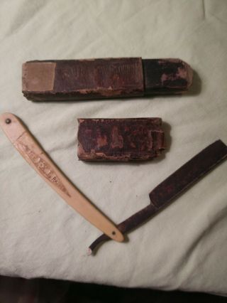 A Rare Antique Straight Razor With Box Very Old