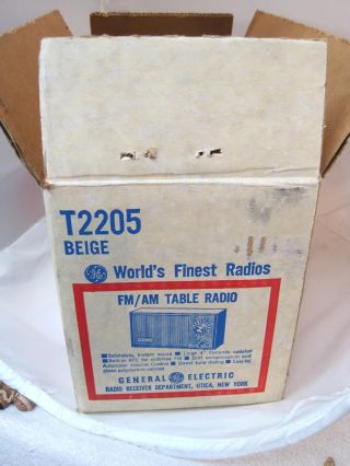 Vintage GE General Electric Solid State Radio Beige FM/AM Model T2205 BOX ONLY 5