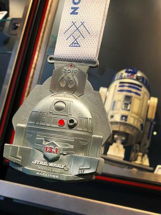 Run Disney Star Wars 2019 Half Virtual Marathon Medal R2 - D2 R2d2