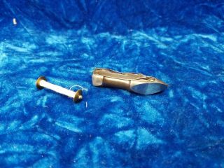 Singer 27/28/127/128 Sewing Machine Bullet Shuttle Bobbin Holder Case