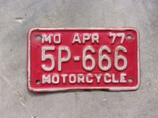 Missouri 1977 Motorcycle License Plate 5p - 666