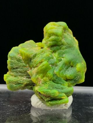 3g Natural Rare Green Autunite Crystal Cluster Display Mineral Specimen 4