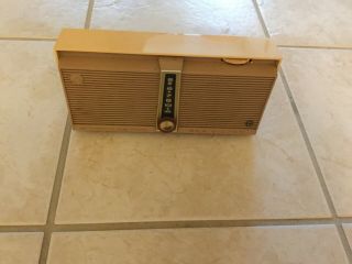 vintage all transistor dual speaker RCA VICTOR radio that 5