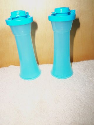 Tupperware Small 4 " Hour Glass Salt & Pepper Shakers Turquoise Blue