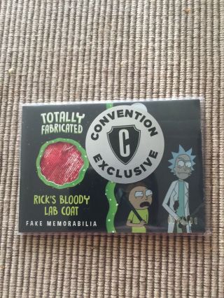 Rick And Morty Cryptozoic Season 2 Tradingcard Rick’s Bloody Lab Coat Ce1 53/100