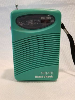 Vintage Radio Shack Green Am Fm Portable Radio