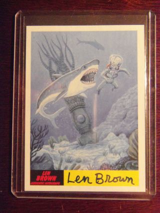 2017 Topps MARS ATTACKS: The Revenge Artist Autographed Card 45 by Len Brown 10 3